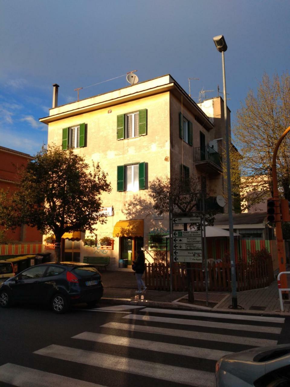 Girovagando Roma Exterior foto